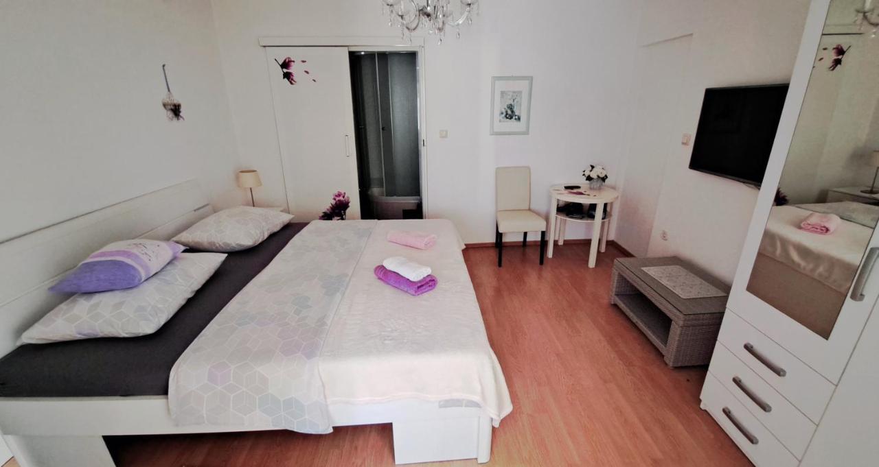 Maria Apartments Kaštela Esterno foto